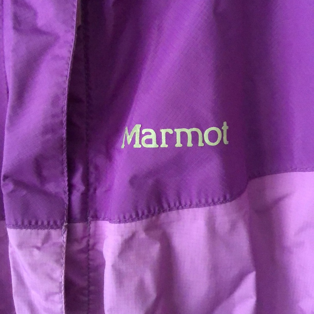 Girls Marmot rain/wind jacket.